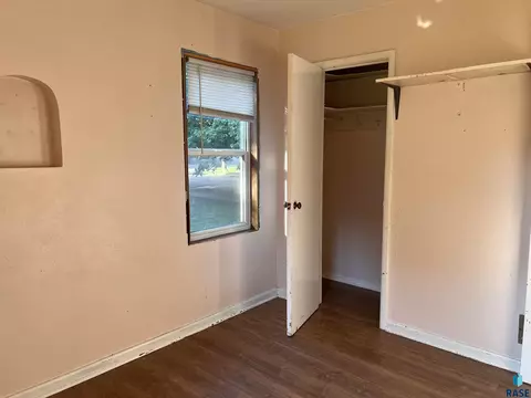 729 S Dewald St, Freeman, SD 57029 photo 16