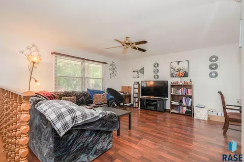 3800 E Ronning Dr E, Sioux Falls, SD 57103 photo 3