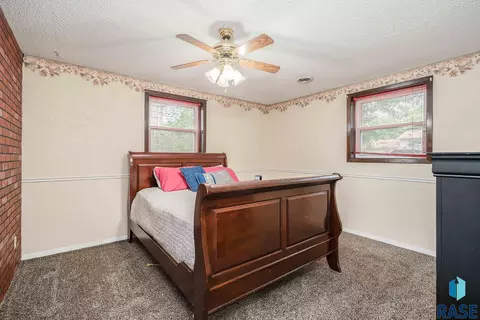 3800 E Ronning Dr E, Sioux Falls, SD 57103 photo 11