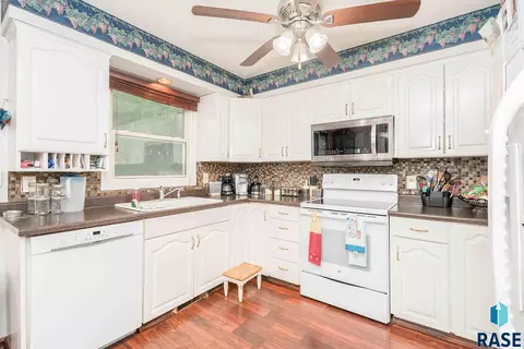 3800 E Ronning Dr E, Sioux Falls, SD 57103 photo 7