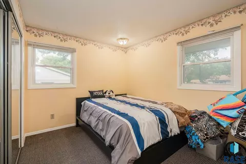 3800 E Ronning Dr E, Sioux Falls, SD 57103 photo 8