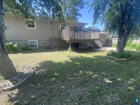 3800 E Ronning Dr E, Sioux Falls, SD 57103 photo 24