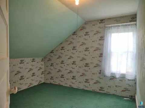 124 E 2nd Ave, Miller, SD 57362 photo 28