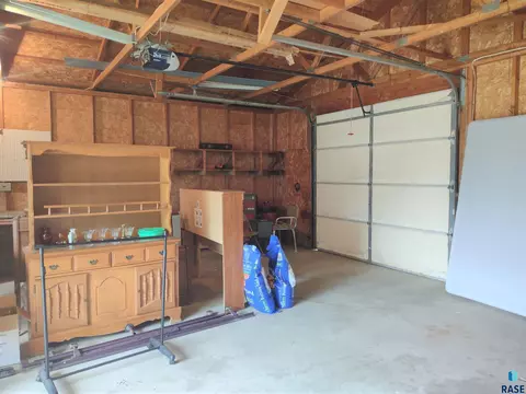 124 E 2nd Ave, Miller, SD 57362 photo 42