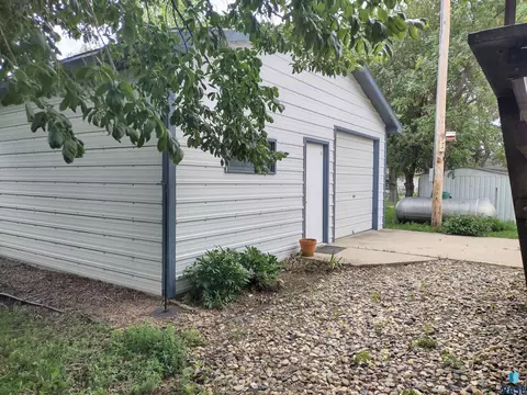 124 E 2nd Ave, Miller, SD 57362 photo 50