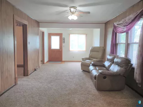124 E 2nd Ave, Miller, SD 57362 photo 6