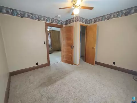 124 E 2nd Ave, Miller, SD 57362 photo 8