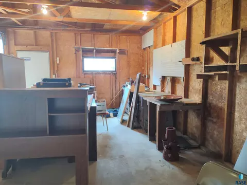 124 E 2nd Ave, Miller, SD 57362 photo 44