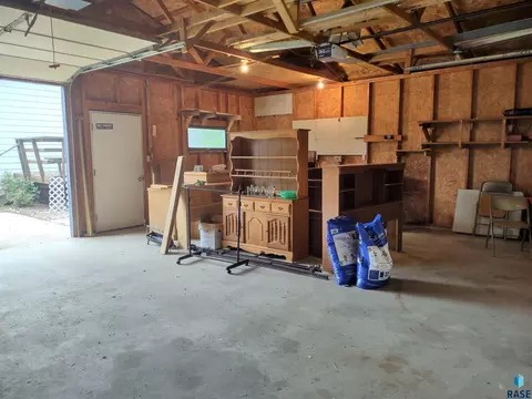 124 E 2nd Ave, Miller, SD 57362 photo 43