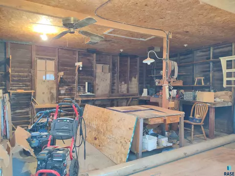 411 E 1st Ave, Miller, SD 57362 photo 61