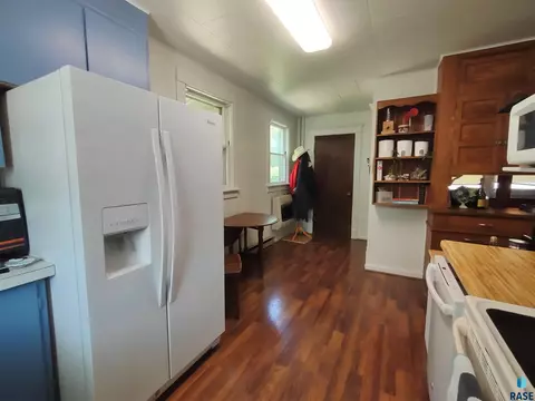 411 E 1st Ave, Miller, SD 57362 photo 24