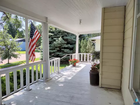 411 E 1st Ave, Miller, SD 57362 photo 66