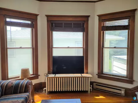 411 E 1st Ave, Miller, SD 57362 photo 5