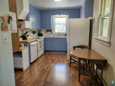 411 E 1st Ave, Miller, SD 57362 photo 22