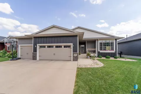 7901 W Vista Park St, Sioux Falls, SD 57106