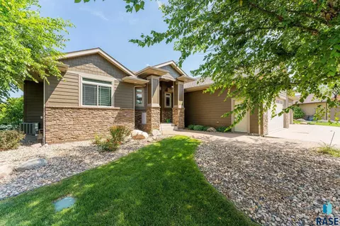 3700 E Wakefield Cir, Sioux Falls, SD 57103 photo 25