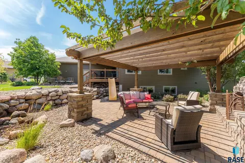 3700 E Wakefield Cir, Sioux Falls, SD 57103 photo 27