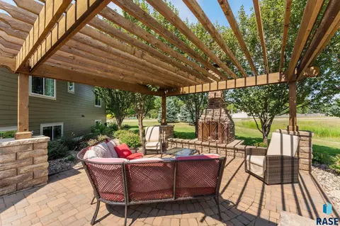 3700 E Wakefield Cir, Sioux Falls, SD 57103 photo 26