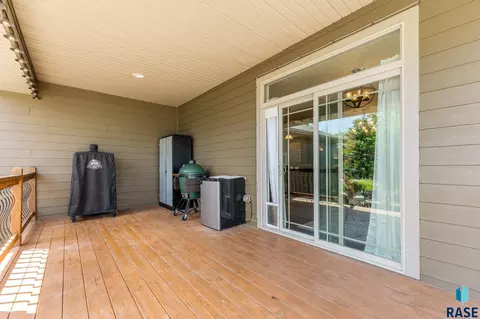 3700 E Wakefield Cir, Sioux Falls, SD 57103 photo 31