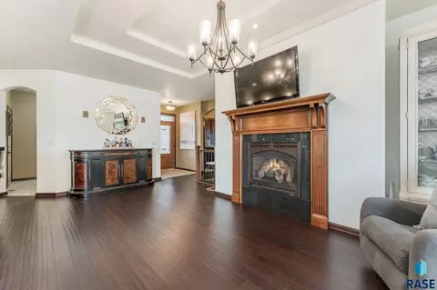 3700 E Wakefield Cir, Sioux Falls, SD 57103 photo 6