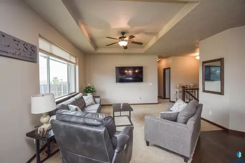 505 W High Pointe St, Tea, SD 57064 photo 16