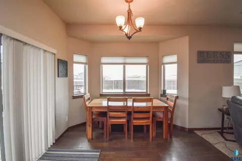 505 W High Pointe St, Tea, SD 57064 photo 13