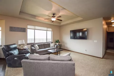 505 W High Pointe St, Tea, SD 57064 photo 15