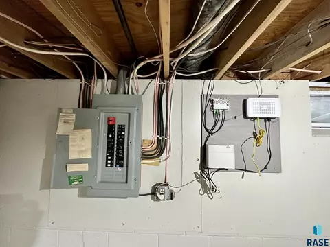 512 E 7th St, Freeman, SD 57029 photo 28
