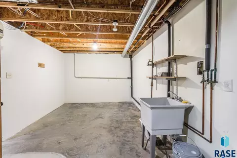 225 E 9th St, Crooks, SD 57020 photo 34
