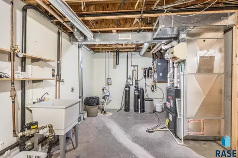 225 E 9th St, Crooks, SD 57020 photo 33