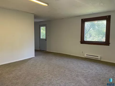 160 E Main St, Canova, SD 57321 photo 19