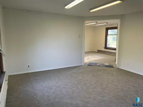 160 E Main St, Canova, SD 57321 photo 18