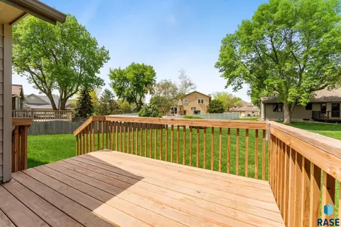 804 E Jane Ln, Sioux Falls, SD 57108 photo 27
