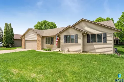804 E Jane Ln, Sioux Falls, SD 57108 photo 1