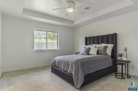 1403 S Lighthouse Pl, Sioux Falls, SD 57103 photo 12