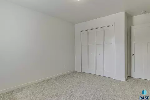 1403 S Lighthouse Pl, Sioux Falls, SD 57103 photo 20