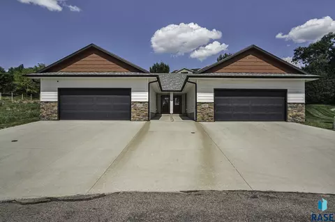 1403 S Lighthouse Pl, Sioux Falls, SD 57103 photo 24