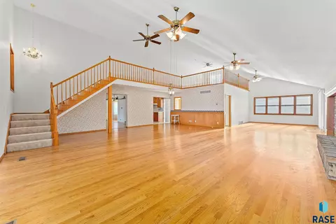 1409 E 17th St, Sioux Falls, SD 57104 photo 24