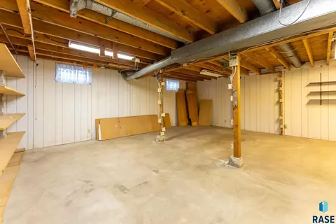 1409 E 17th St, Sioux Falls, SD 57104 photo 36