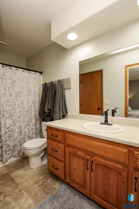 508 N Maple Ave, Brandon, SD 57005 photo 14