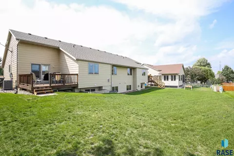 508 N Maple Ave, Brandon, SD 57005 photo 18