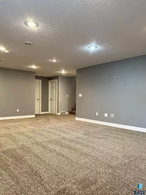 117 E Switch Grass Trl, Brandon, SD 57005 photo 27