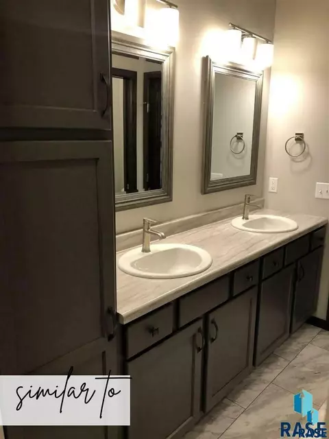 9009 W 43rd St, Sioux Falls, SD 57106 photo 4