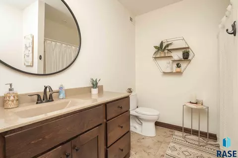 901 S 5th Ave, Brandon, SD 57005 photo 36