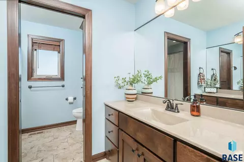 901 S 5th Ave, Brandon, SD 57005 photo 31