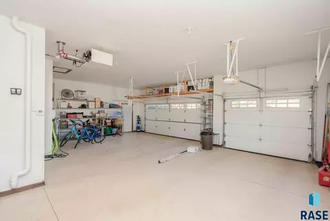 901 S 5th Ave, Brandon, SD 57005 photo 43