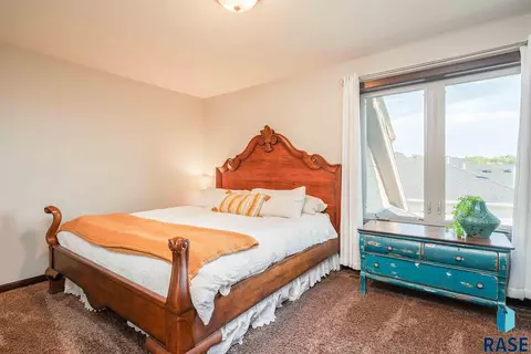 901 S 5th Ave, Brandon, SD 57005 photo 33