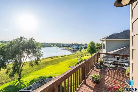 901 S 5th Ave, Brandon, SD 57005 photo 11