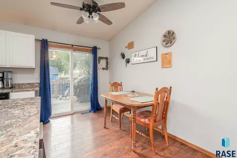 825 Atkins Dr, Tea, SD 57064 photo 5