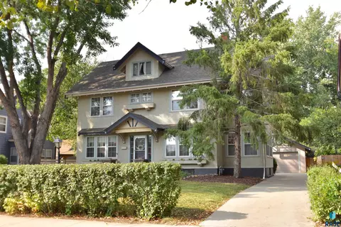 106 E 23rd St, Sioux Falls, SD 57105